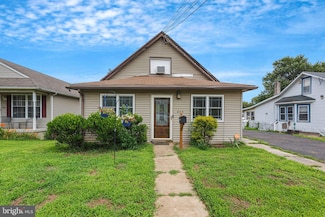 808 Velde Ave, Pennsauken, NJ 08110