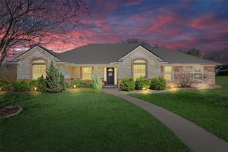 14044 Horseshoe Cir, Woodway, TX 76712