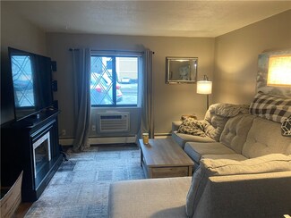 132 Hoffman Ave Unit 115, Cranston, RI 02920