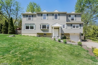 72 Siek Rd, Butler, NJ 07405