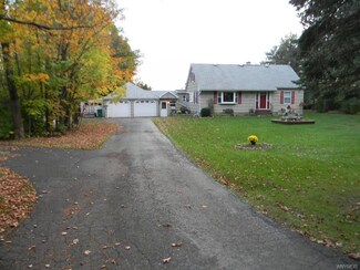 10899 Matteson Corners Rd, Holland, NY 14080