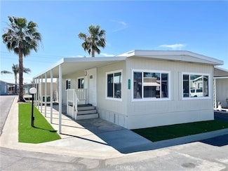 260 N Lyon Ave Unit 67, Hemet, CA 92543