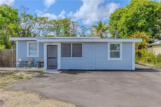 3132 Francis Ave, Naples, FL 34112