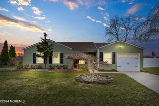 33 Concord Cir, Howell, NJ 07731