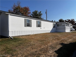 18592 Edwards Rd Unit 137, Doylestown, OH 44230