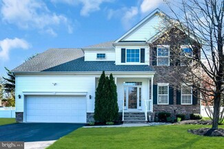 24 Dogwood Ln, Trenton, NJ 08690