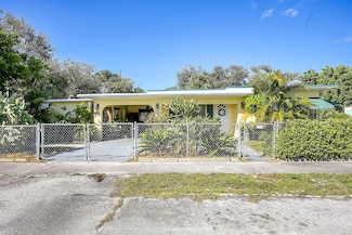 809 W Atlanta Ave, Lantana, FL 33462