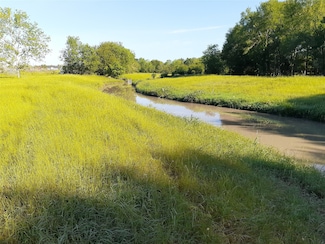 411 Wright Rd, East Bernard, TX 77435