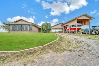 35308 E County Road 1320 Rd, Willow, OK 73673