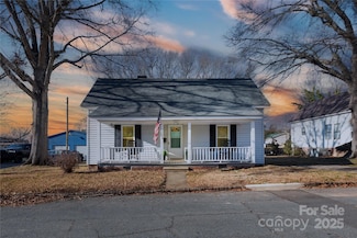 298 Misenheimer Dr NW, Concord, NC 28025