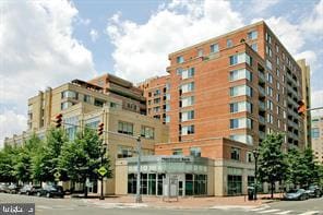1020 N Highland St Unit 311, Arlington, VA 22201