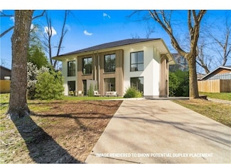 904 Convair St, Bentonville, AR 72712