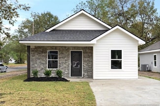 800 S Crocker St, Sulphur, LA 70663