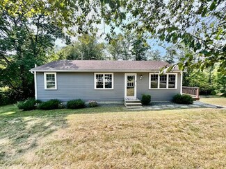 107 Knox Ln, Berwick, ME 03901
