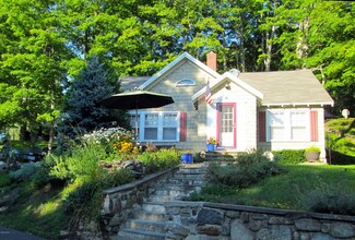 4 Tyringham Rd, Monterey, MA 01245