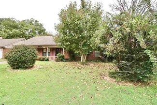 6828 Sycamore Hill Dr, Memphis, TN 38135