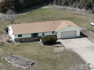 15675 Lasita Rd, Green, KS 67447