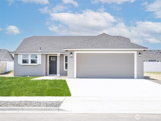 208 Newfield Dr, Moses Lake, WA 98837