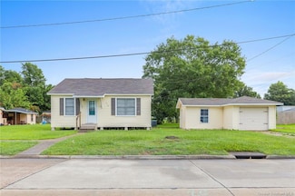 518 Cherry St, Sulphur, LA 70663