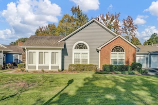 271 Oak Club Ln Unit 12, Collierville, TN 38017