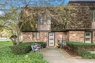 1982 S Shore Dr Unit 4, Holland, MI 49423