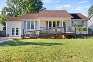 1520 Southtree Ln, High Point, NC 27263