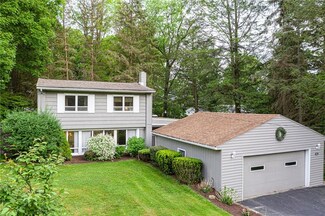 963 Harper Rd, Crescent, PA 15046