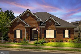 230 Carriage Chase Cir, Warrenton, VA 20186