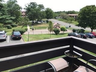 80 Sierra Vista Ln, Valley Cottage, NY 10989
