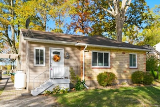 273 Ems R4 Ln, Pierceton, IN 46562