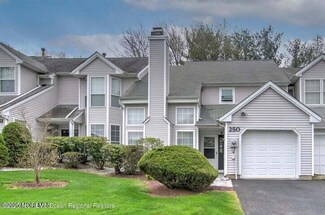 250 Daffodil Dr, Freehold, NJ 07728