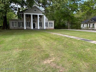 586 Central Ave, Coldwater, MS 38618