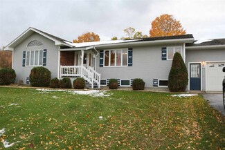 1813 St Pierre Rd, Enosburg Falls, VT 05450