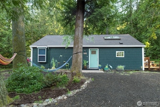 152 E Barnacle Blvd, Shelton, WA 98584