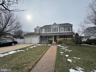 4 Firethorn Ln, Sicklerville, NJ 08081