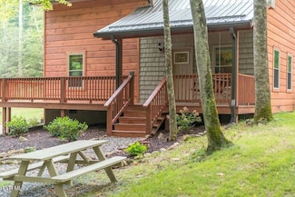 1769 Dennis Cove Rd, Hampton, TN 37658