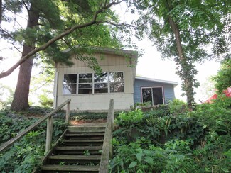 7844 E Harters Dr, Monticello, IN 47960