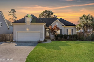 704 Crows Nest Ct, Wilmington, NC 28409