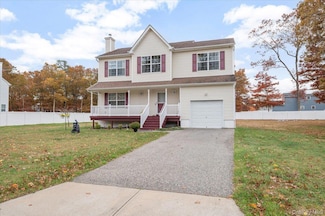 64 E Margin Rd, Ridge, NY 11961