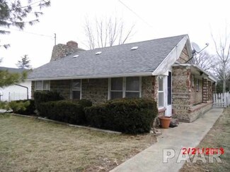 131 Fern Ave, Canton, IL 61520