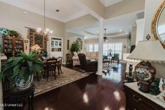 417 Devonport Cir, Raymond, MS 39154
