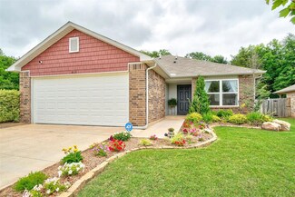 815 Twin Lakes Dr, Noble, OK 73068