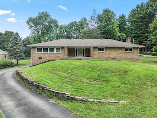 342 Gringo Independence Rd, Aliquippa, PA 15001