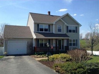 2 Sanda Cir, Pomfret Center, CT 06259