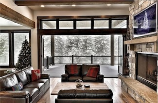 1064 Whitefish Village Dr, Whitefish, MT 59937