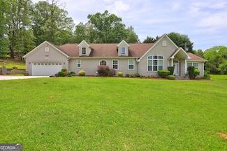 260 Sams Dr, Fayetteville, GA 30214