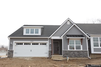 1025 Camellia Cir Unit 41, Howell, MI 48843