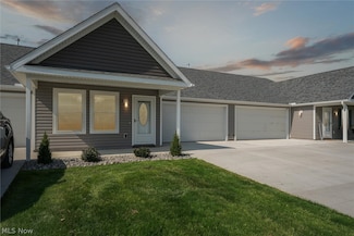 1840 Alexander Dr Unit 1701, Geneva, OH 44041