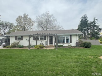 2 Park St, Freeburg, IL 62243