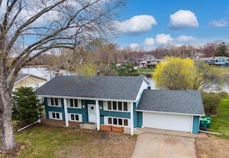 8307 Johnson Ave S, Bloomington, MN 55437